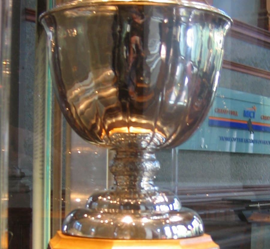Photo de trophée James-Norris